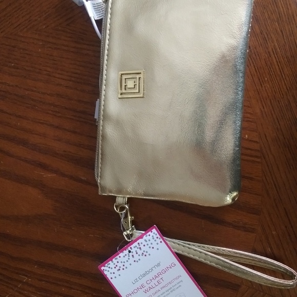 Liz Claiborne charging wallet - Picture 4 of 5